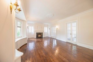 Foto del edificio - 1516 E 115th St