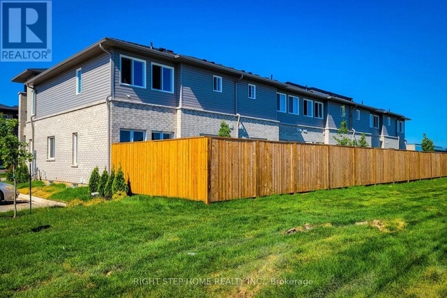 Building Photo - 9 Mann Trl