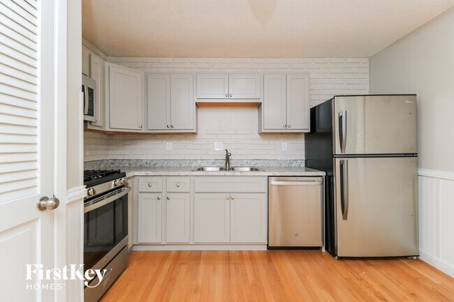 Foto del edificio - 2705 Peachwood Trail