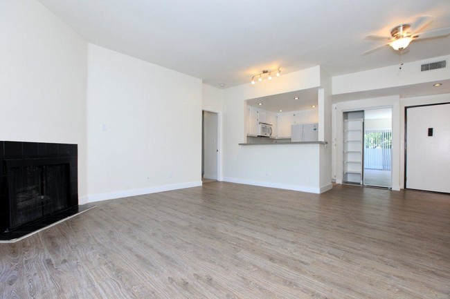 Living Room w/ Fireplace - Cahuenga Heights