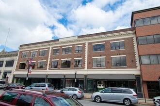 Building Photo - 639 Main St