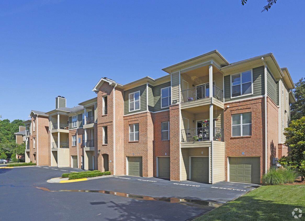 Cortland Seventy Seven - 6530 Free Throw Ct Charlotte, NC 28217 |  Apartments.com