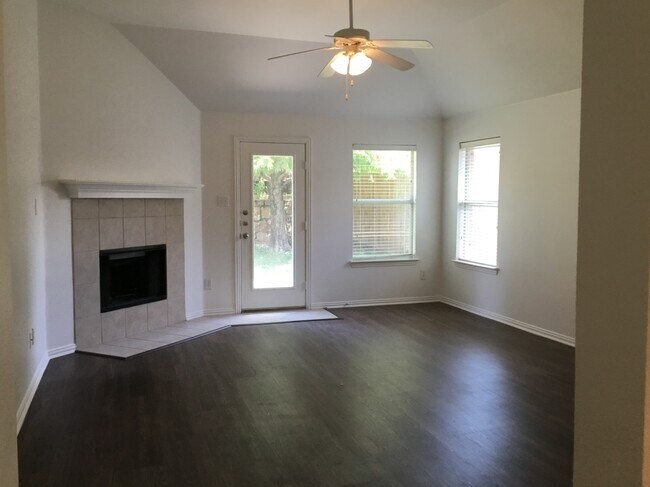 Building Photo - 2029 Michelle Creek Drive