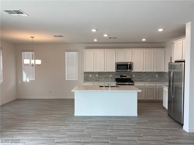Building Photo - 7123 Calvert Cliffs St