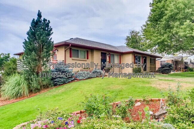 Foto del edificio - 1314 W Crestline Ave