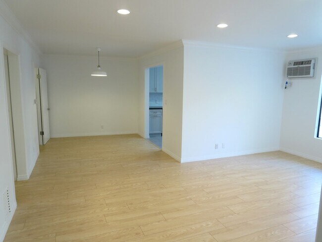 breakfast nook / dining room - 1615 Hilts Avenue