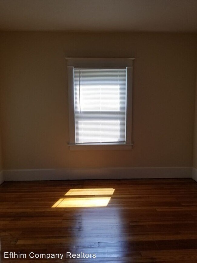 Building Photo - 2 br, 1 bath House - 8016 Albin Ave.