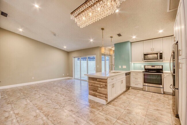 Foto del edificio - 9109 SW 21st St