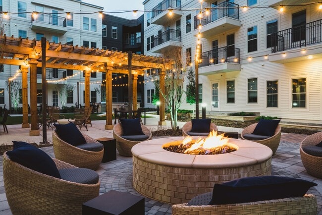 Fire pit with lounge seating - Modera Frisco Square