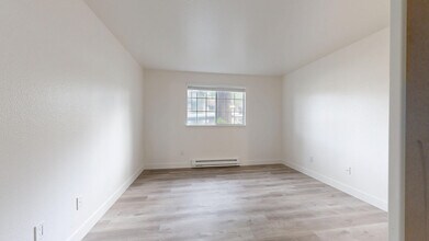 Interior Photo - Hunt Club