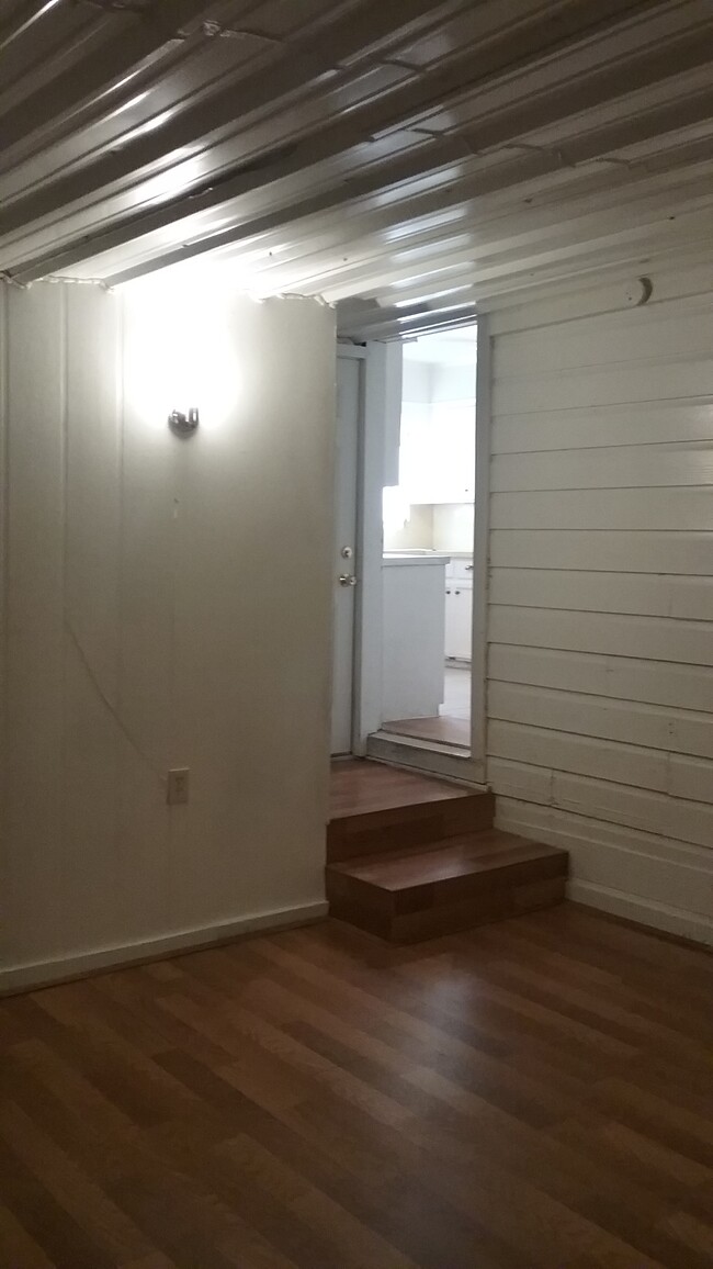 Entry into master bedroom - 15010 County Road 1876