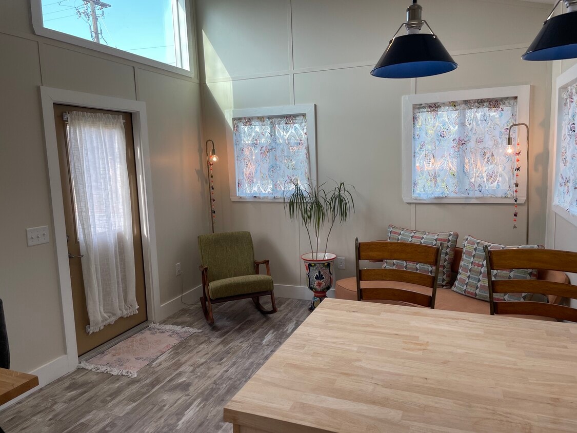 Foto principal - 701 Vargas Rd