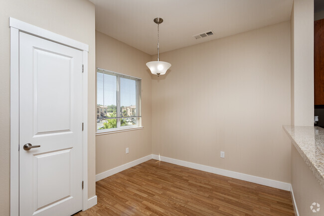 Foto del interior - Axis at Compass Pointe