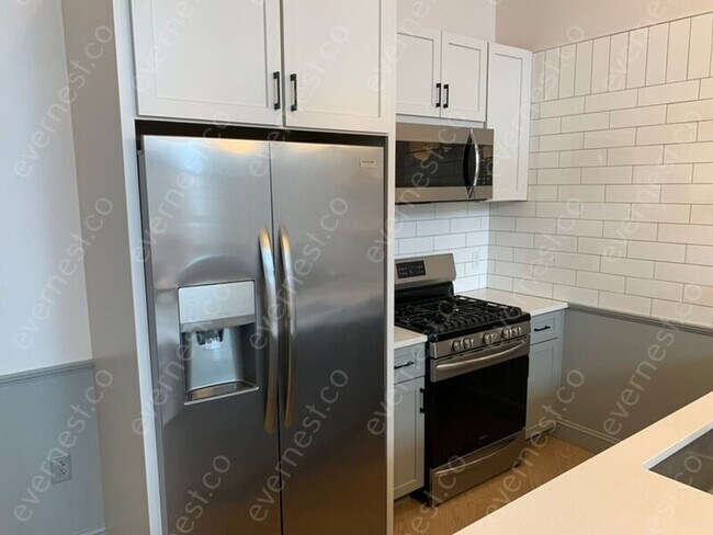 Foto del edificio - 2212 Morris Ave