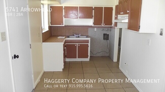 Building Photo - 5741 Arrowhead-