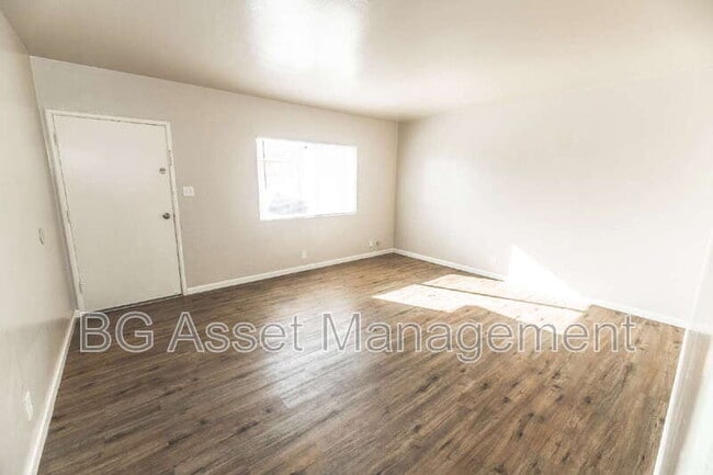 Building Photo - 22815 Grand St