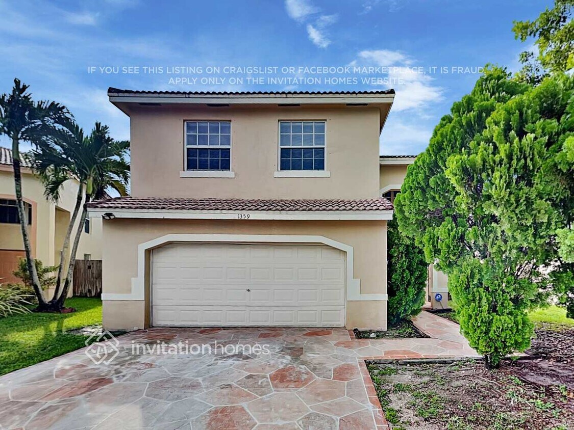 Foto principal - 1359 SW 105th Ave