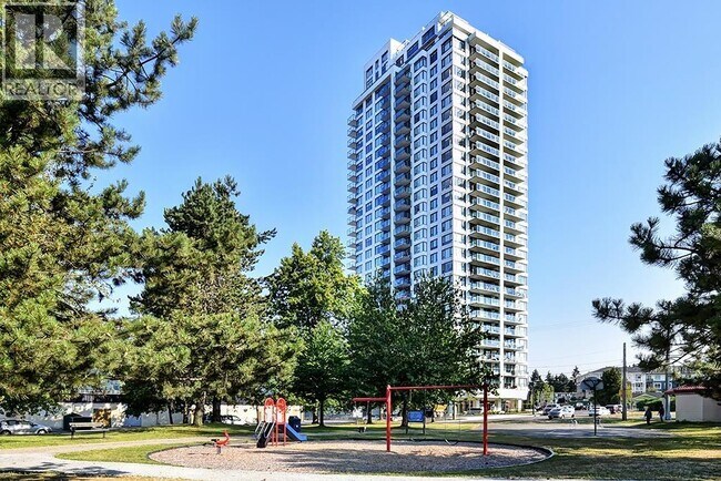 Photo du bâtiment - 570 Emerson St