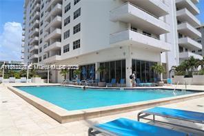 Building Photo - 9225 Collins Ave