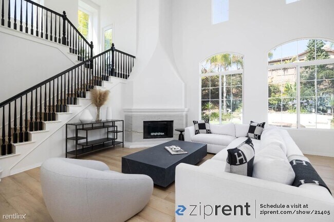 Foto del edificio - 5 br, 5 bath House - 7542 Circulo Sequoia,...