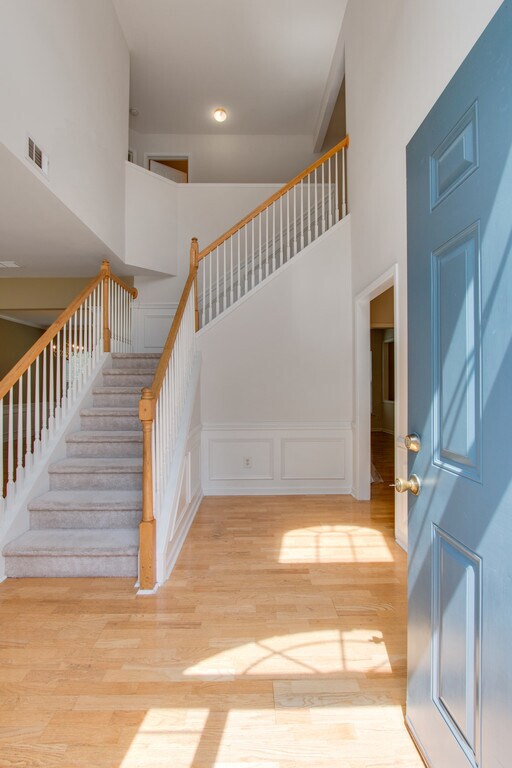 Foto del edificio - 4Bed/2.5Bath in Brentwood, Lawn Care Included!