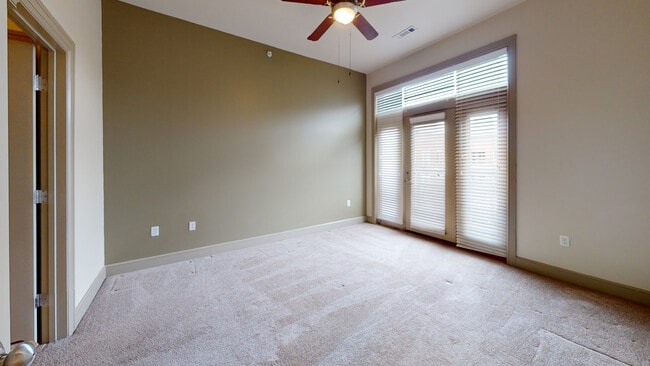 Interior Photo - Charles River Landing