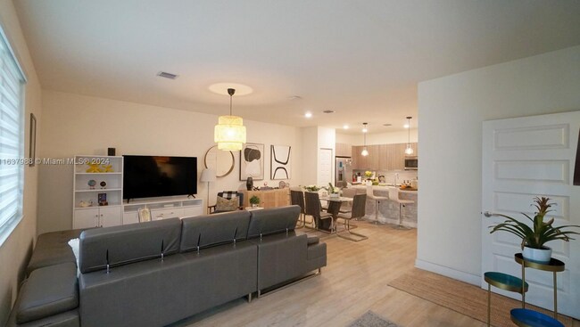 Foto del edificio - 4975 NW 83rd Path