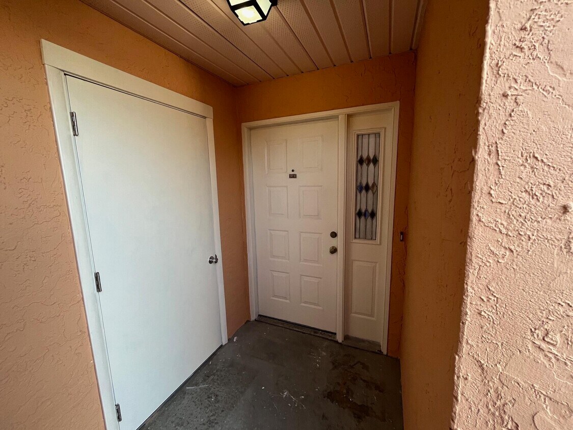 Primary Photo - 2107 Hidden Grove Ln