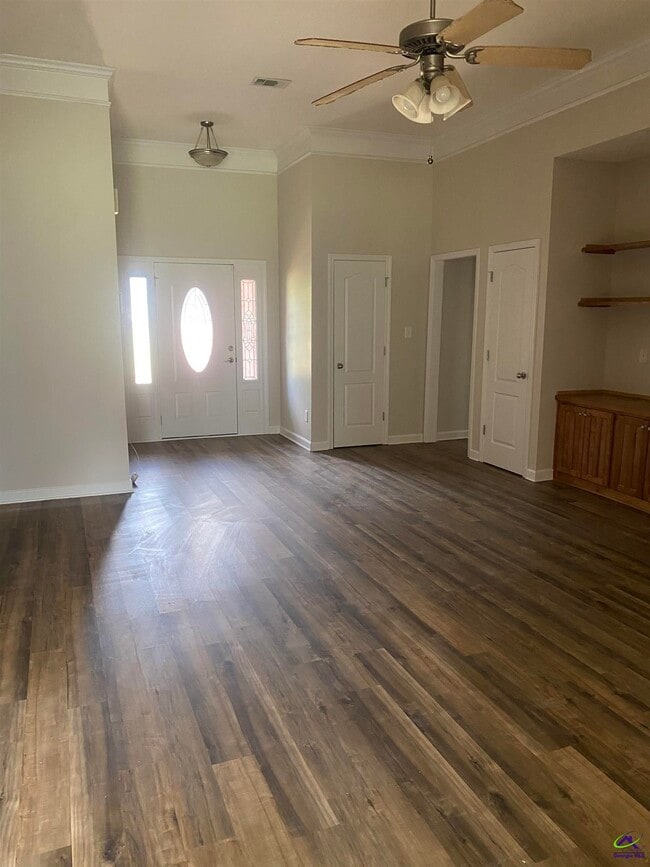 Building Photo - 131 Huntley Dr