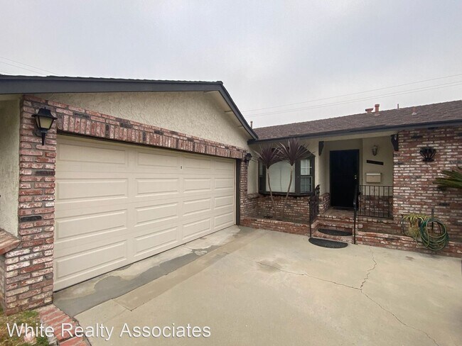 Foto del edificio - 3 br, 1 bath House - 20836 Claretta Ave.