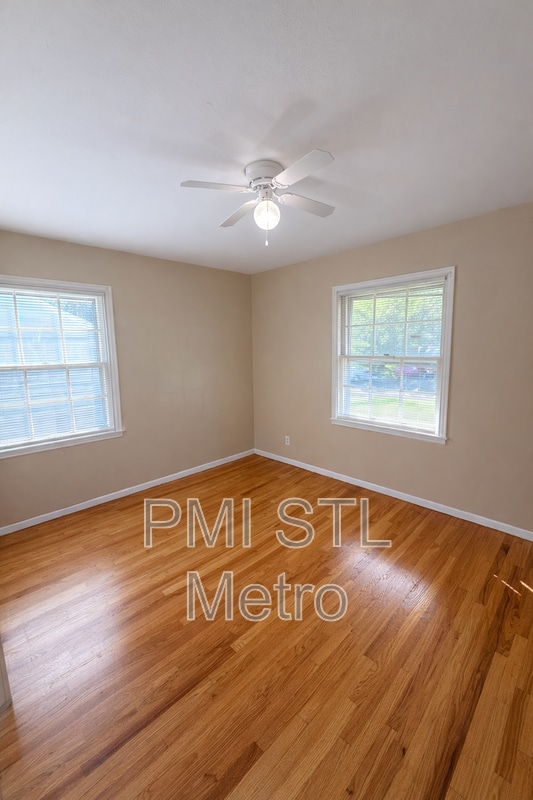 Building Photo - 329 Caithness Rd