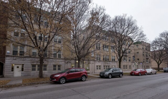 Primary Photo - 3 bedroom in Chicago IL 60615