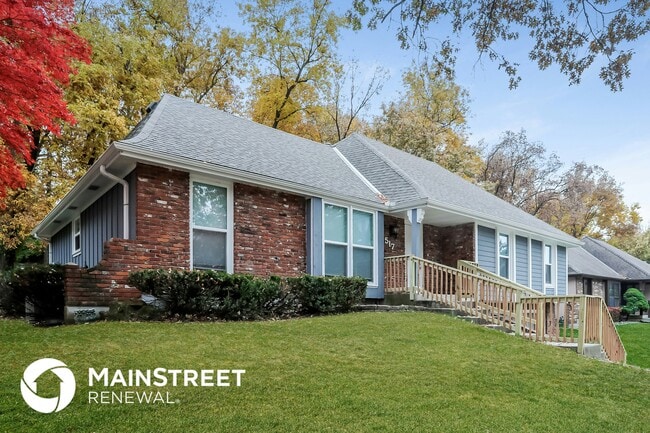 Building Photo - 517 N Clayview Dr