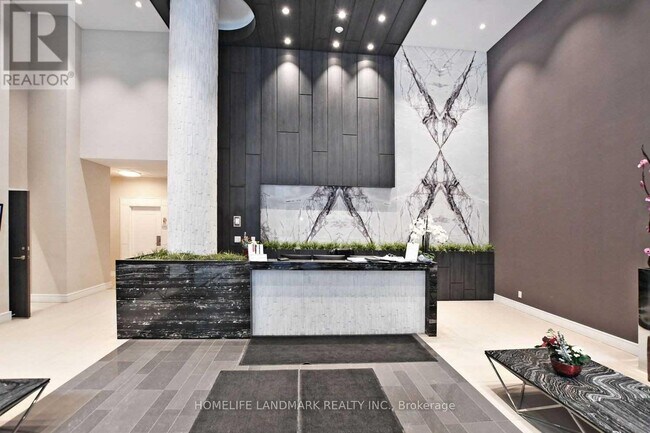 Photo du bâtiment - 9201 Yonge St