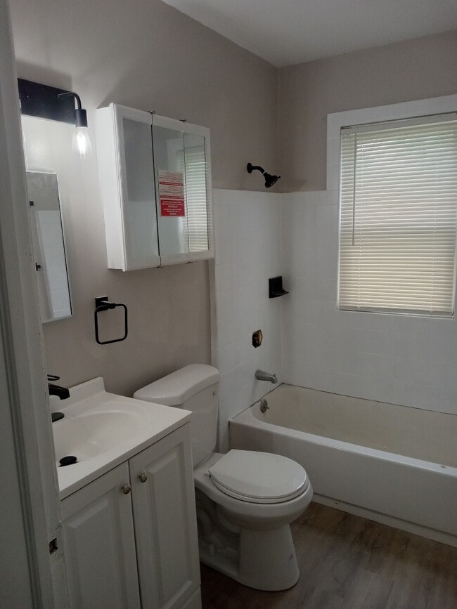 Building Photo - 25605 Colgate St