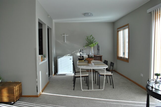 Foto del edificio - 5005 Warren St