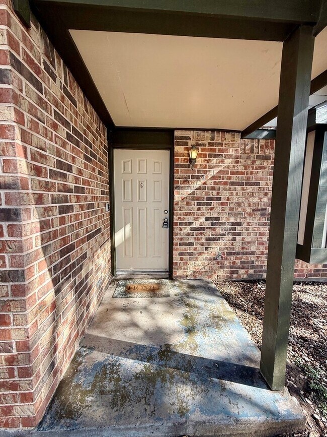 Building Photo - 4411 Rattan Ave