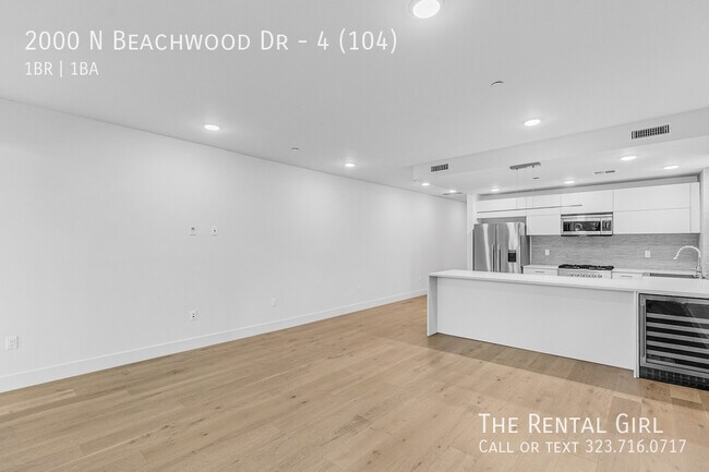 Foto del edificio - 2000 Beachwood Dr