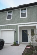 Building Photo - 5930 Chestnut Grv Pl