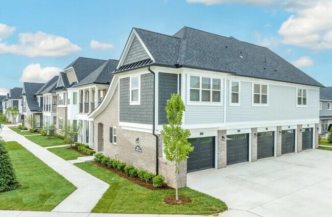 Foto del edificio - Shelby Township - 2 Bedroom, 2 Bath, First Floor condo style w/Attached Garage