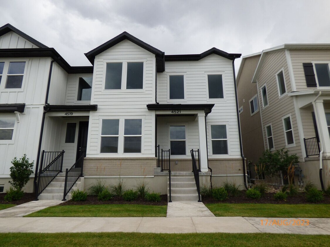 Newer 3 Bd 2.5 Ba Townhome in Herriman - Newer 3 Bd 2.5 Ba Townhome in Herriman