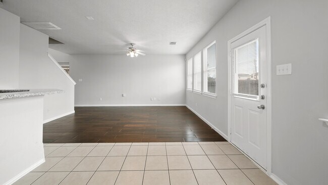 Foto del edificio - 13107 Peppergate Ln