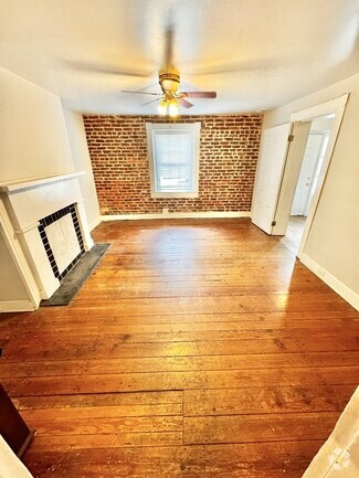 Building Photo - 609 N 25th St