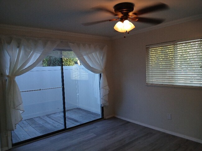 Foto del edificio - 6100-6104 4th Ave S