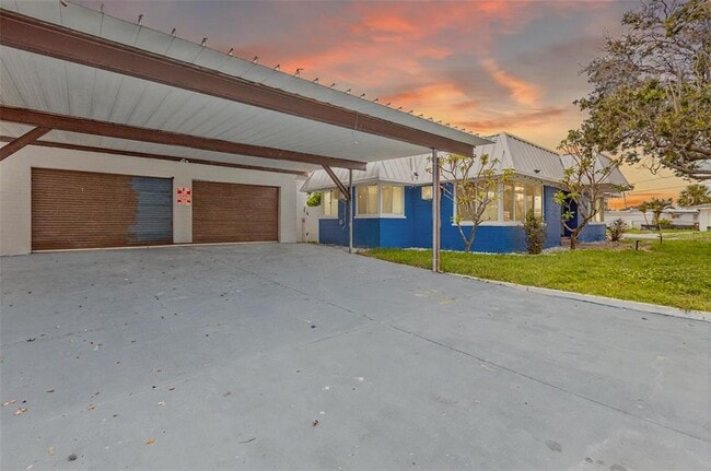 Building Photo - 14060 Miramar Ave