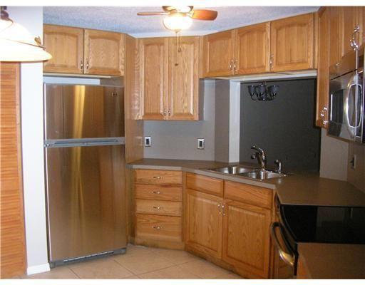 Foto del edificio - 12724 Shoreline Dr
