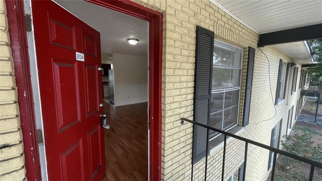 Building Photo - 2800 E 113th Ave