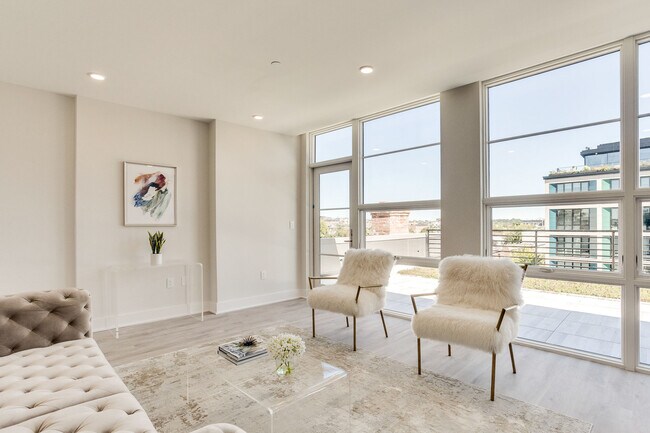 Foto del edificio - 1716 14th St NW