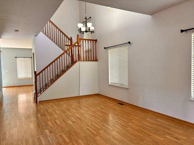 Building Photo - 1769 Rebecca Dr