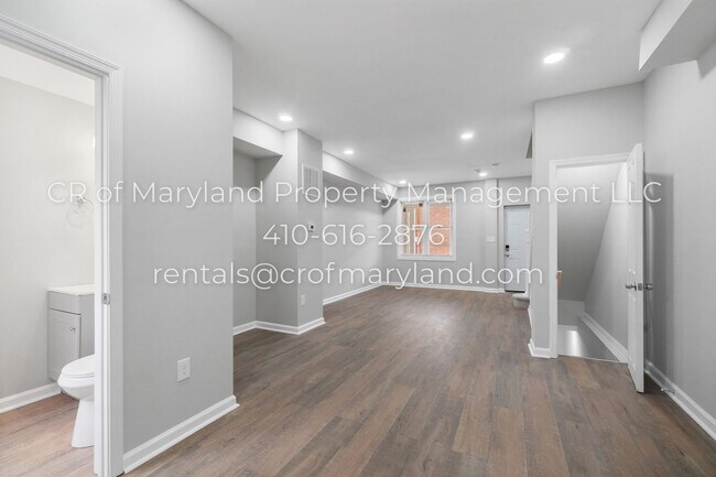 Building Photo - Newly renovated home!